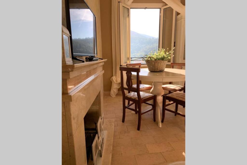 Casa Flea - Holiday Apartment With 2 Bedrooms Gualdo Tadino Extérieur photo